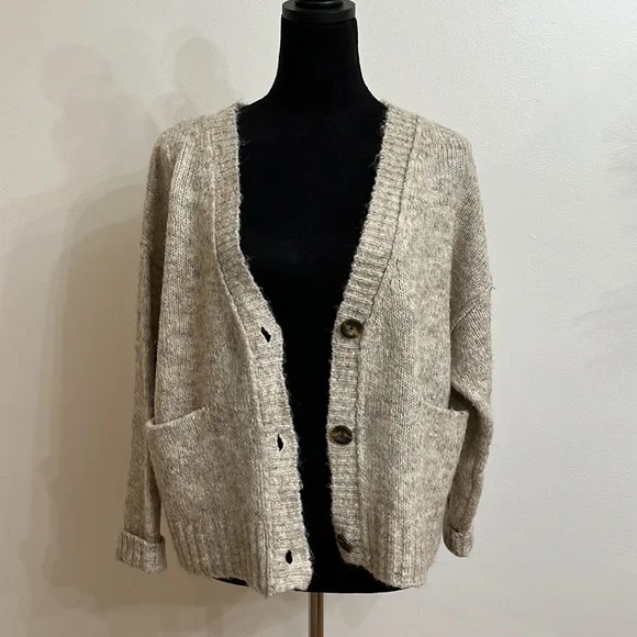 William Rast Sweater - Picture 7 of 8